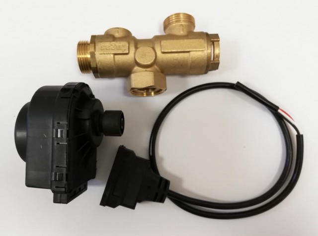 Trojcestný ventil FUGAS - komplet 3/4" pre pripojenie externého zásob. TÚV